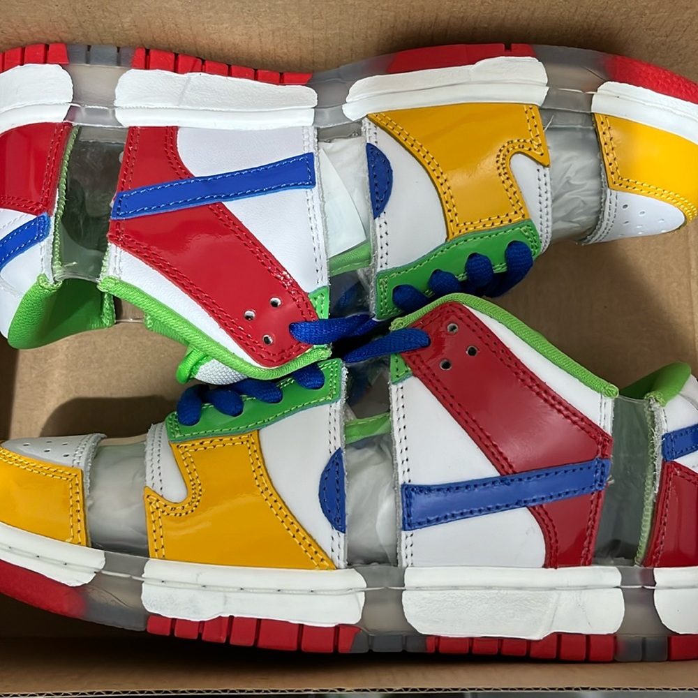 Brand new never been worn Nike SB dunks
